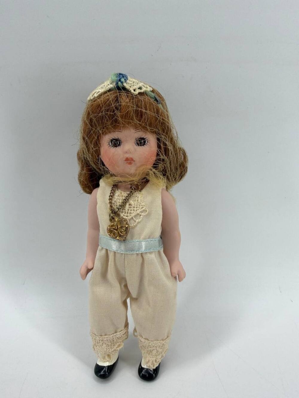 Brunette Girl Collector Doll Beige Lace Jumpsuit Necklace Fashion Decor